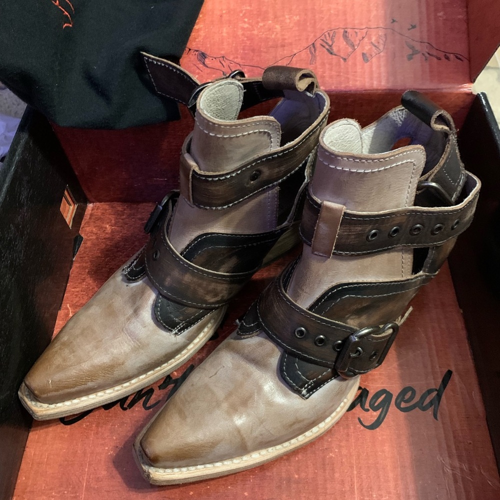 FREEBIRD "MAYHEM" BOOTIES. WOMANS SIZE 8. DISTRESSED Brown and Tan